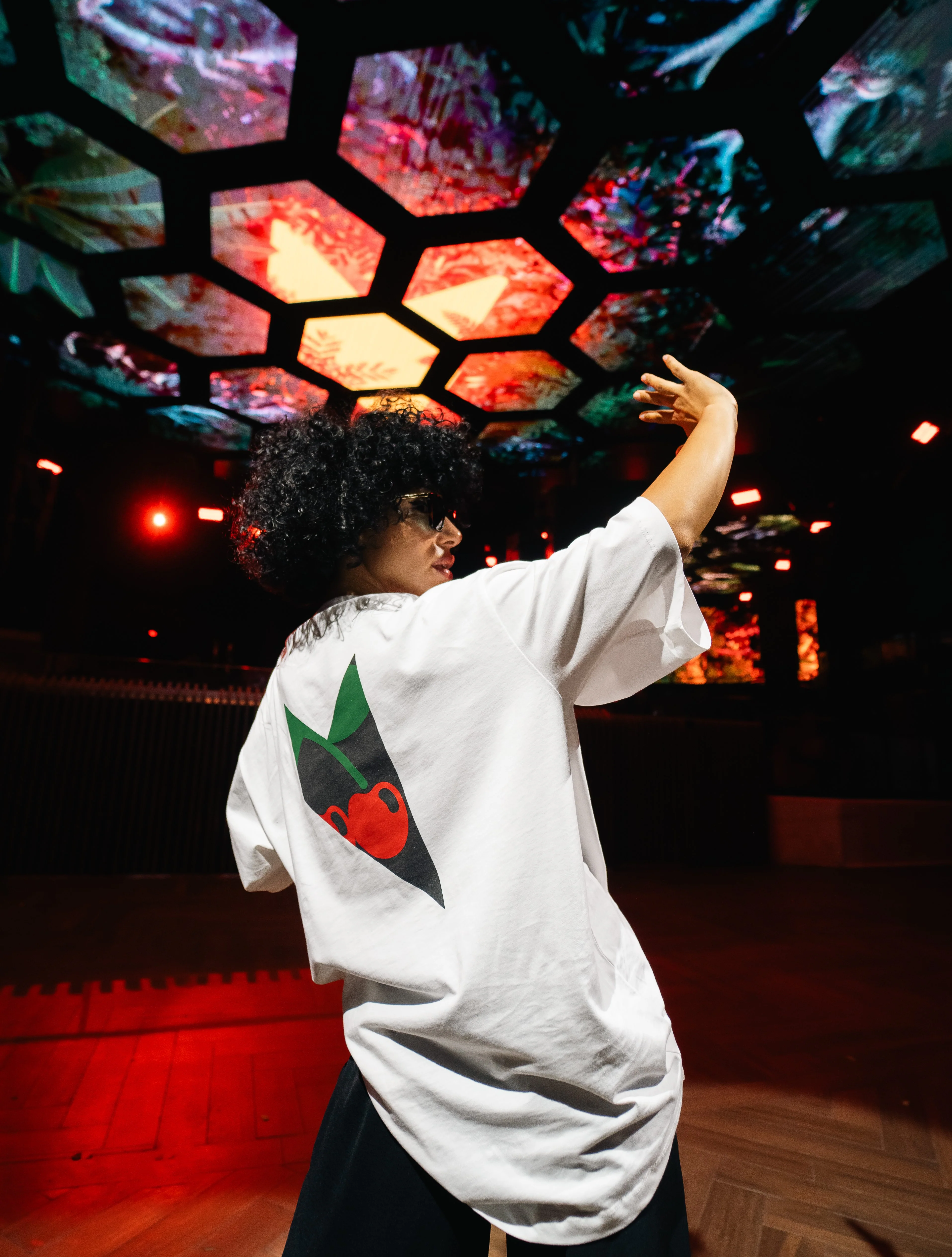 Camiseta PACHA x MUSIC ON - Edición Limitada - Image 12