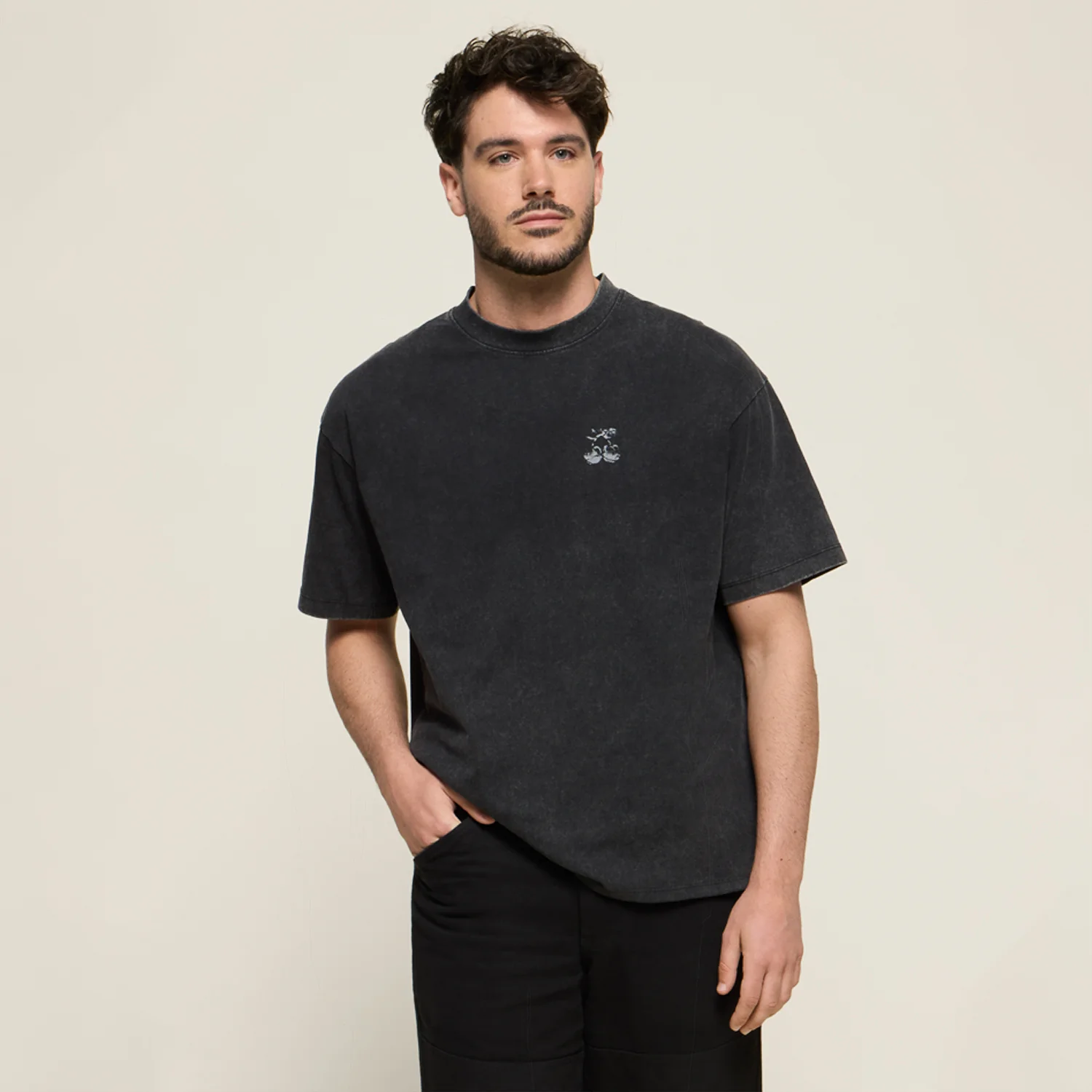T-SHIRT BROKEN CHERRY BLACK - Image 3
