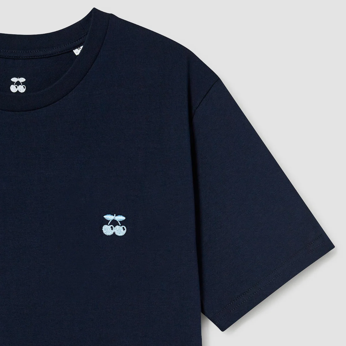 T-SHIRT EMBROIDERED CHERRY BLUE - Image 3